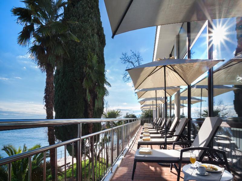 Hotel Kristal - Liburnia Opatija Exterior foto