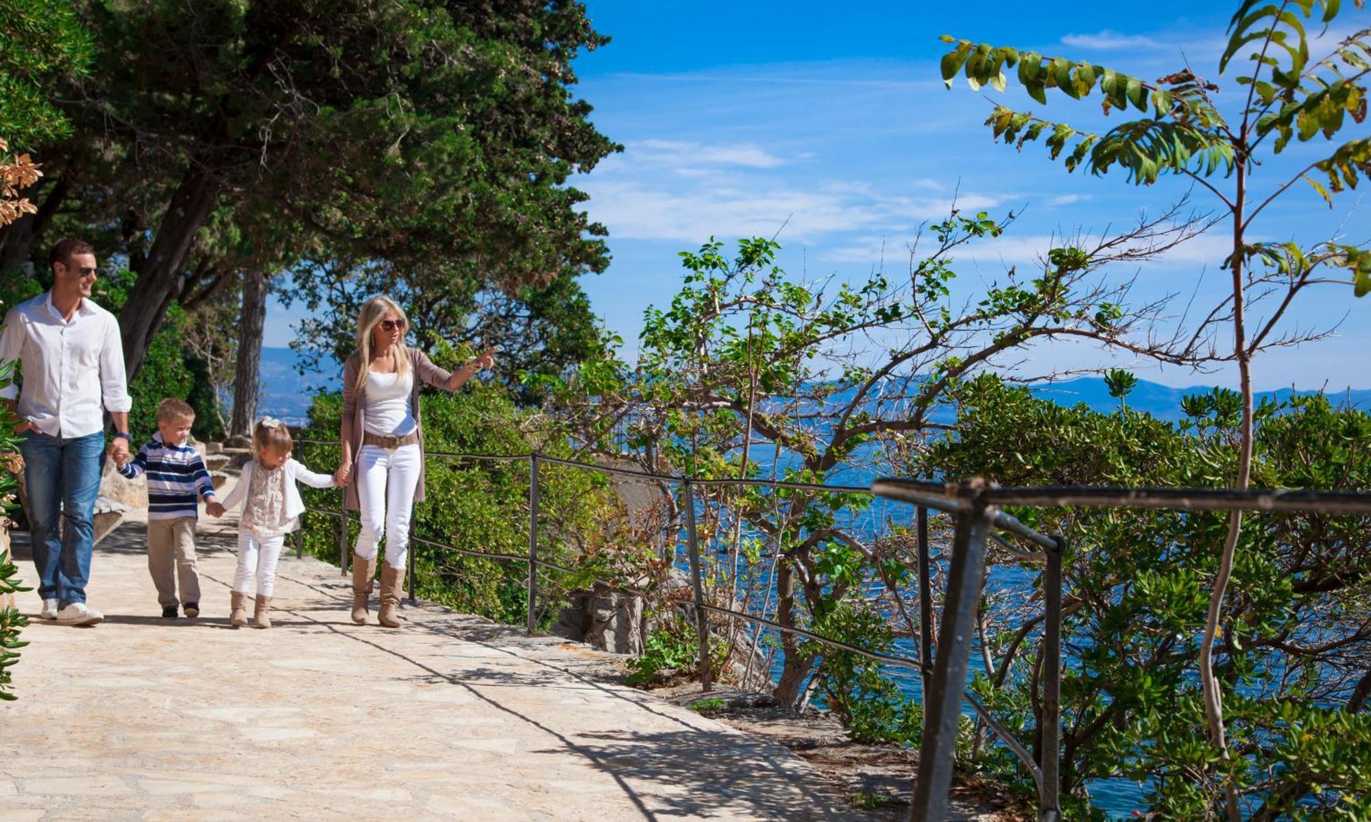 Hotel Kristal - Liburnia Opatija Exterior foto