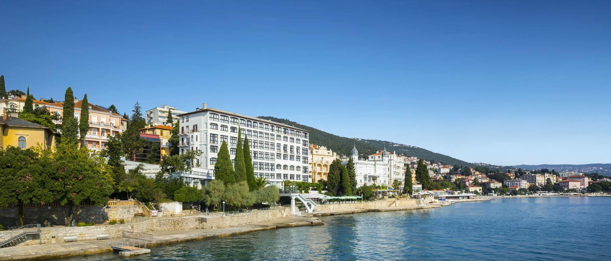 Hotel Kristal - Liburnia Opatija Exterior foto