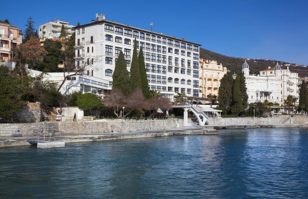 Hotel Kristal - Liburnia Opatija Exterior foto