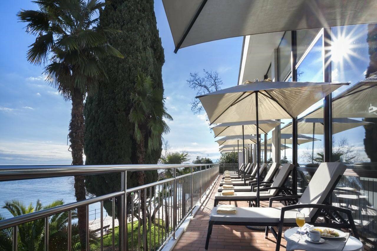 Hotel Kristal - Liburnia Opatija Exterior foto